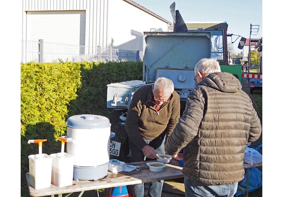  Gulaschkanone von Gaststätte Blick auf Schwerin