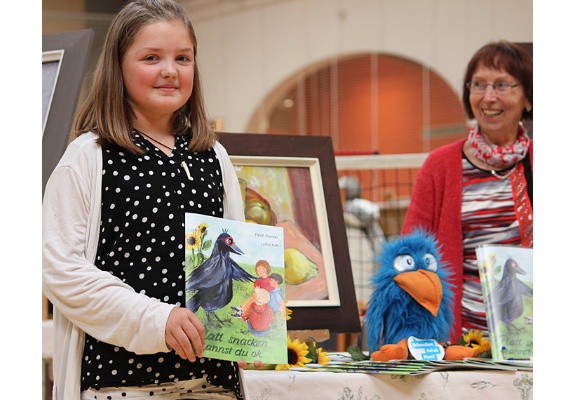 Malerei und Plattdeutsch-Bücher Frau Rumler