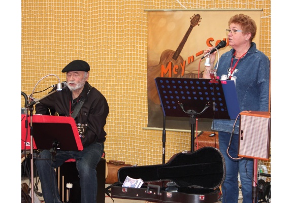 Das Duo Mey-Sound sorgte für die musikalische Unterhaltung