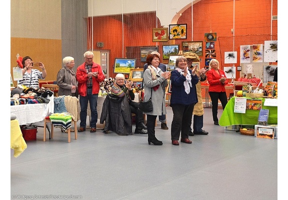 Besucher freuen sich auf die 1. Kreativmesse