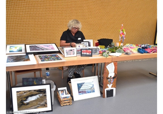 Stand der Künstlerin Marion Lalla